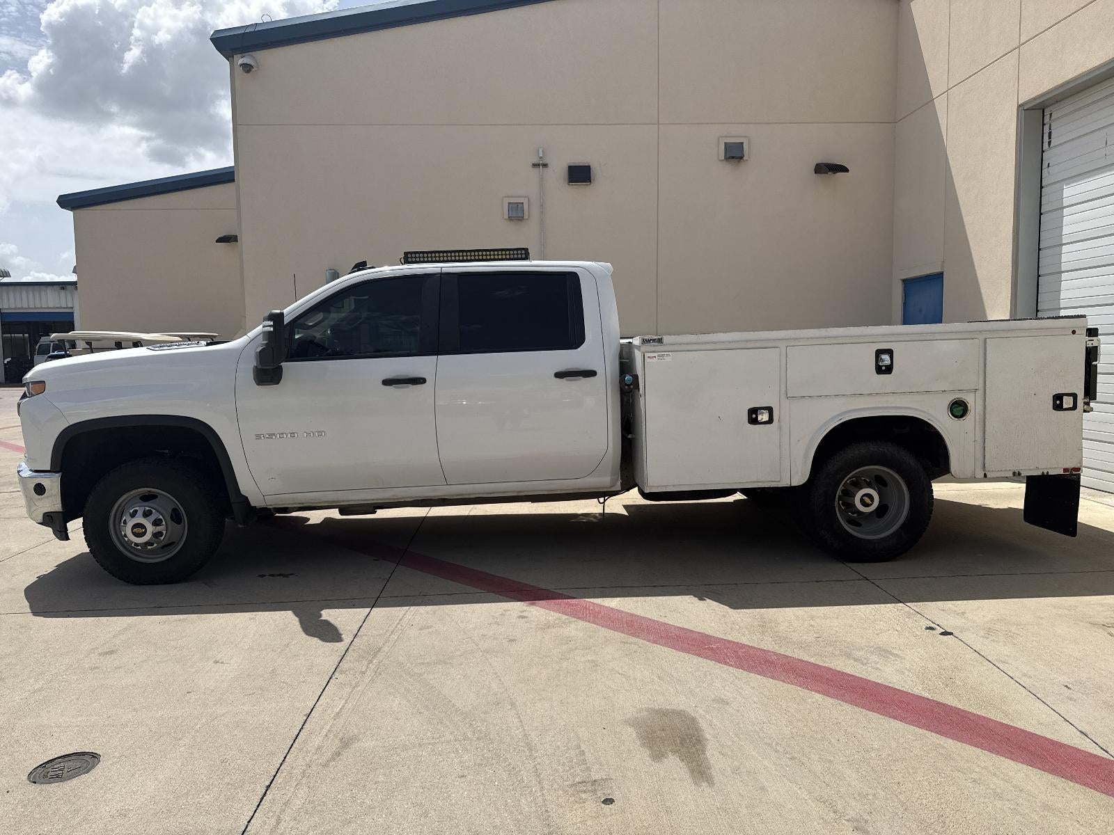 chevrolet silverado 3500 chassis cab 2023 1GB4YSEY0PF190205 image chevrolet silverado 3500 chassis cab 2023 1GB4YSEY0PF190205 image